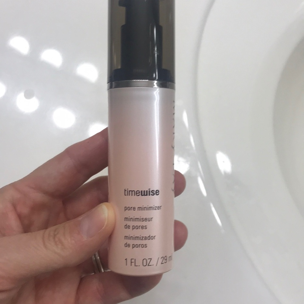 Mary Kay Timewise Pore Minimizer used